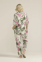 Load image into Gallery viewer, Goondiwindi - Boxy Linen Shirt - Pink Palm Print
